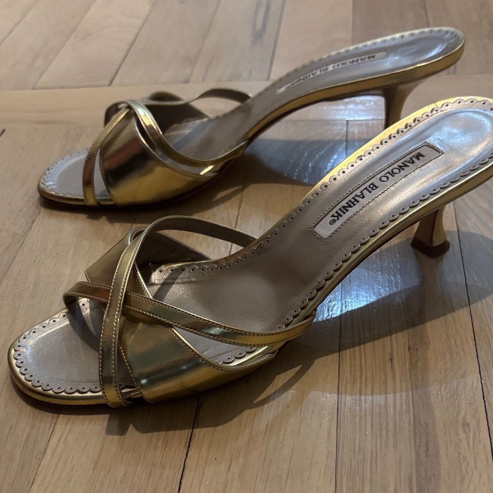 Manolo Blahnik Metallic silvery Gold Strappy Sandals Heels size 40 US 9.5 - 10